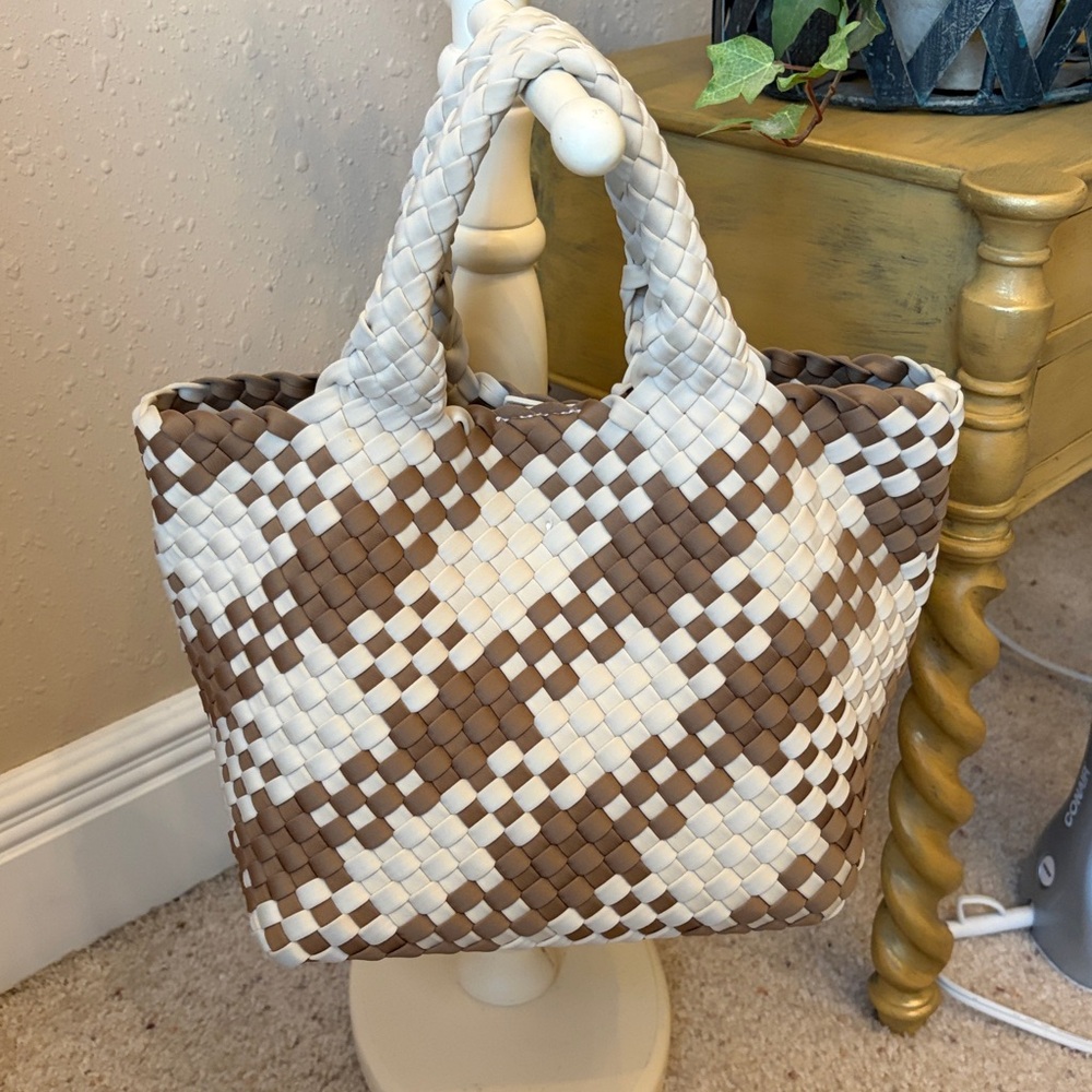 Woven Tan and cream  Shoulder Bag